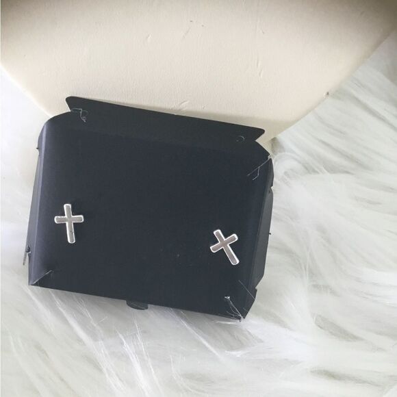 Avon new Believe Cross Necklace with earrings - Picture 6 of 16